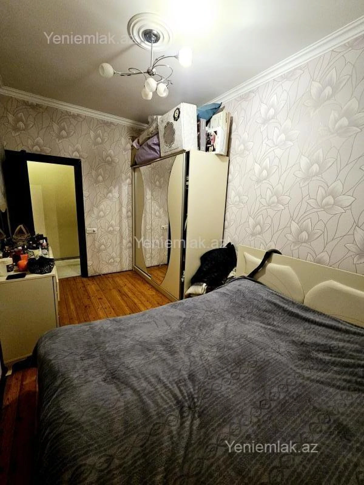 Satılır 2 otaqlı yeni tikili 60 m²