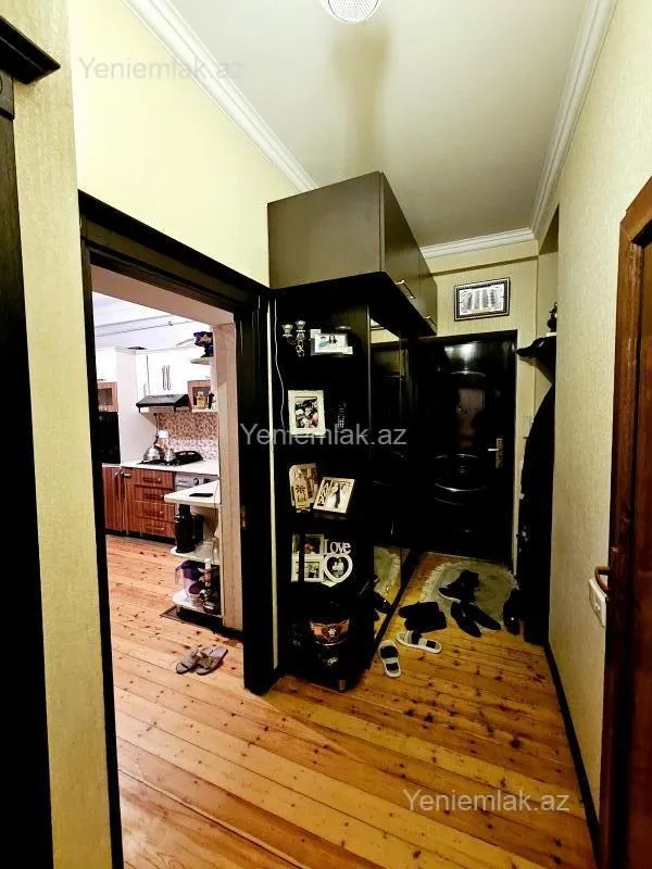 Satılır 2 otaqlı yeni tikili 60 m²