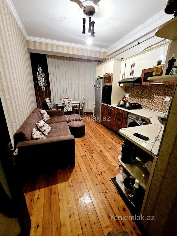 Satılır 2 otaqlı yeni tikili 60 m²