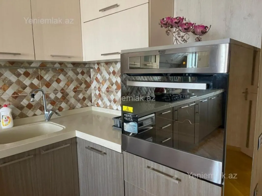 Satılır 3 otaqlı yeni tikili 140 m²