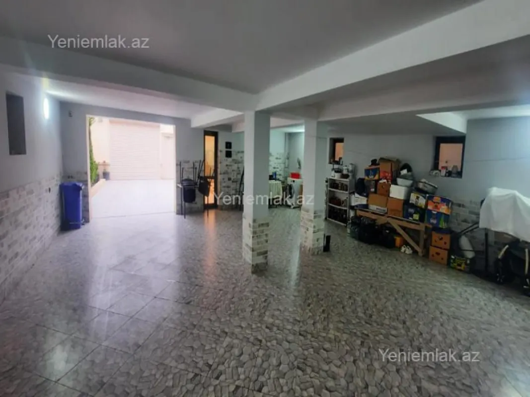 Satılır 6 otaqlı həyət evi 330 m²