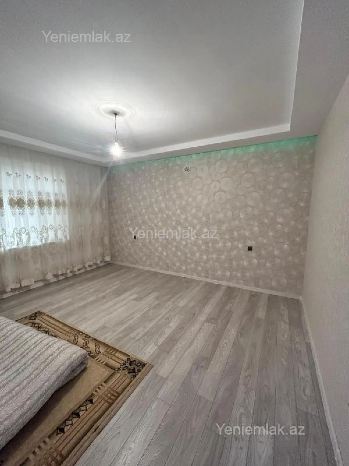 Satılır 6 otaqlı həyət evi 330 m²