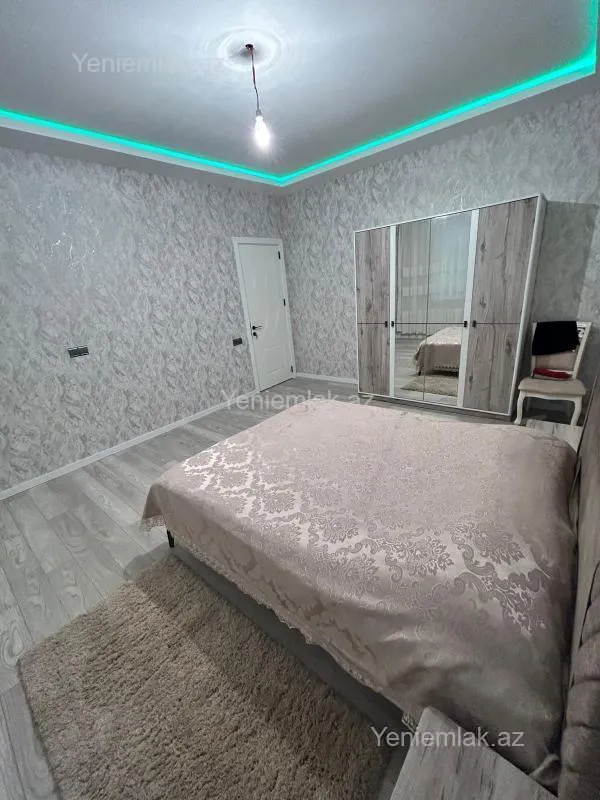 Satılır 6 otaqlı həyət evi 330 m²
