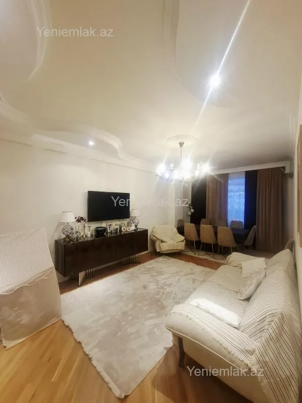 Satılır 2 otaqlı yeni tikili 89 m²