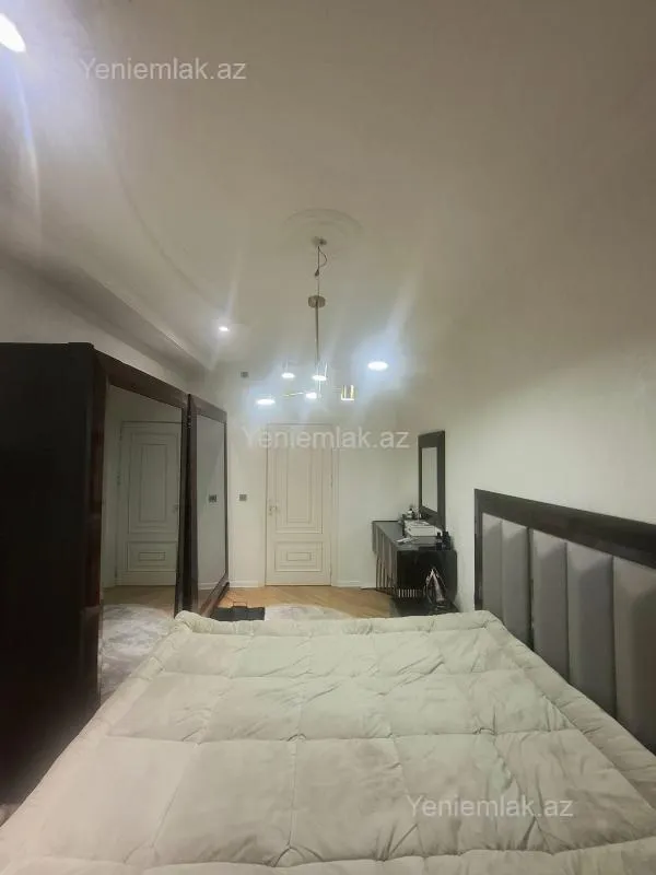 Satılır 2 otaqlı yeni tikili 89 m²