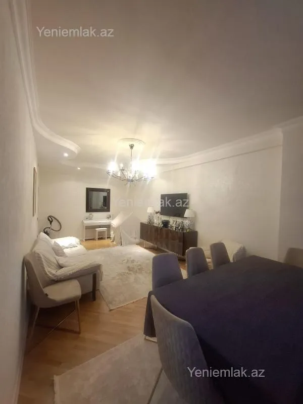 Satılır 2 otaqlı yeni tikili 89 m²