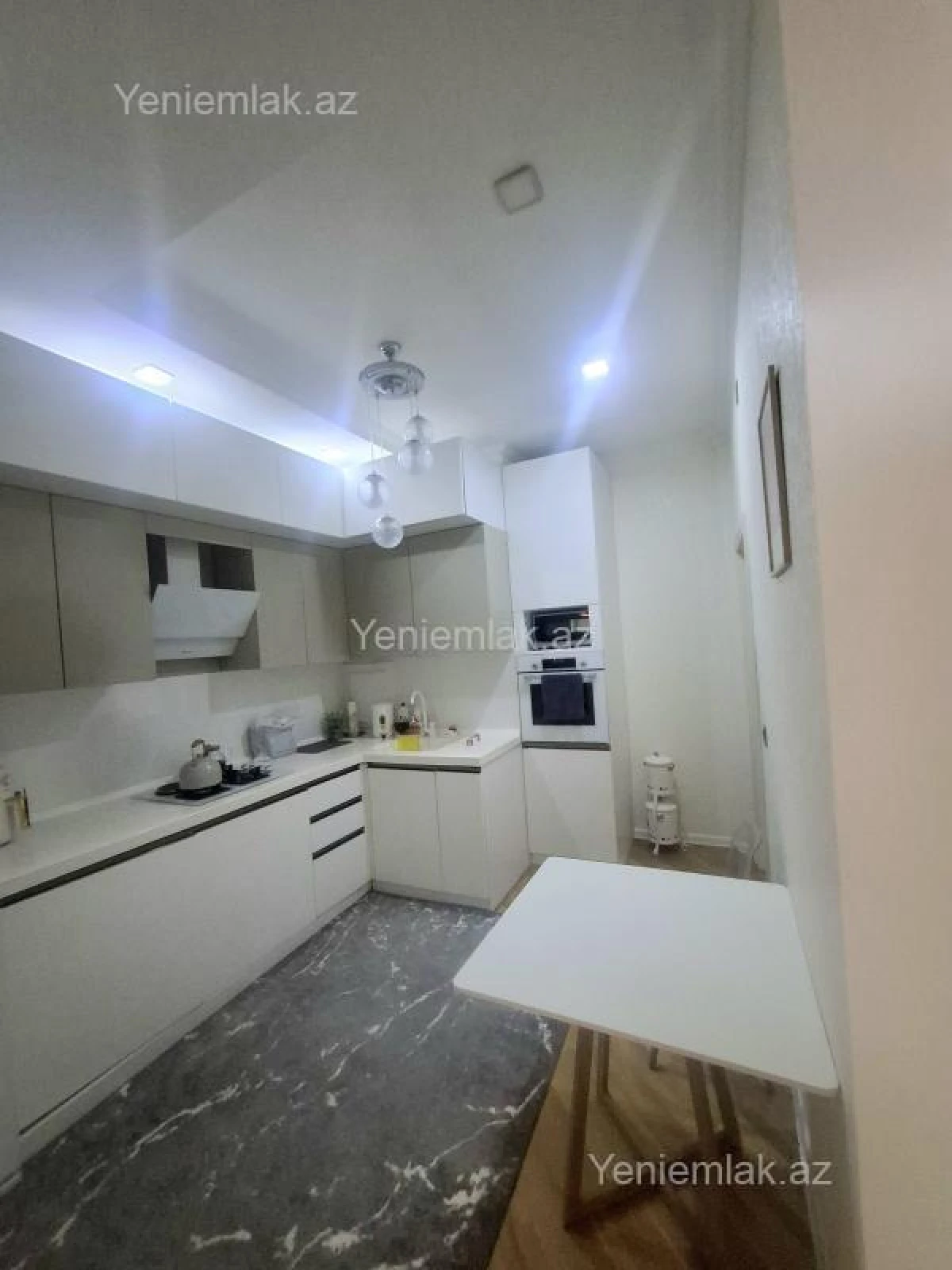 Satılır 2 otaqlı yeni tikili 89 m²