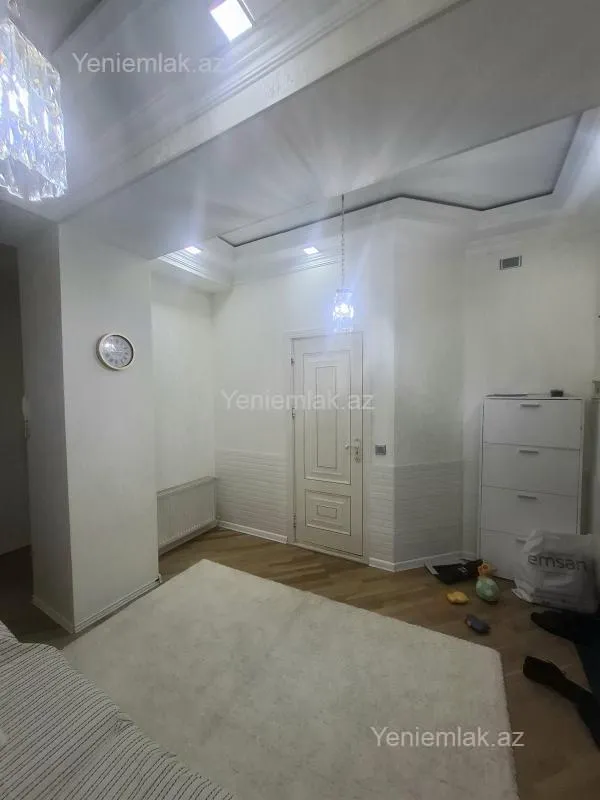 Satılır 2 otaqlı yeni tikili 89 m²