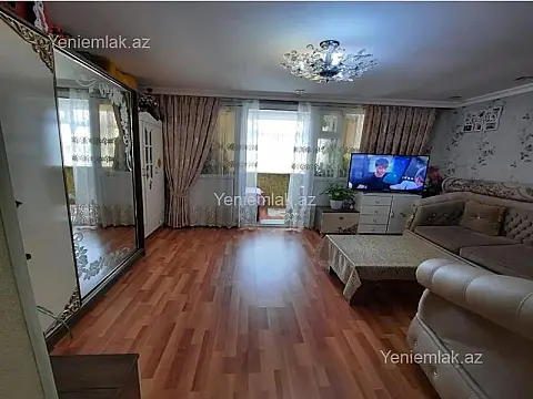 Satılır 1 otaqlı köhnə tikili 30 m²