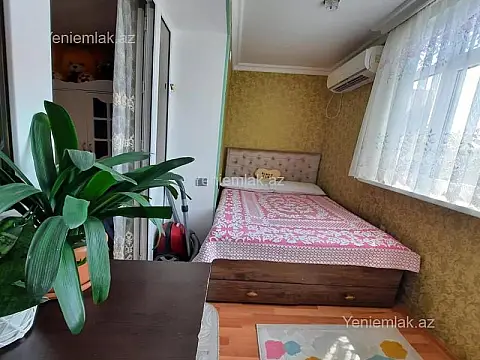 Satılır 1 otaqlı köhnə tikili 30 m²