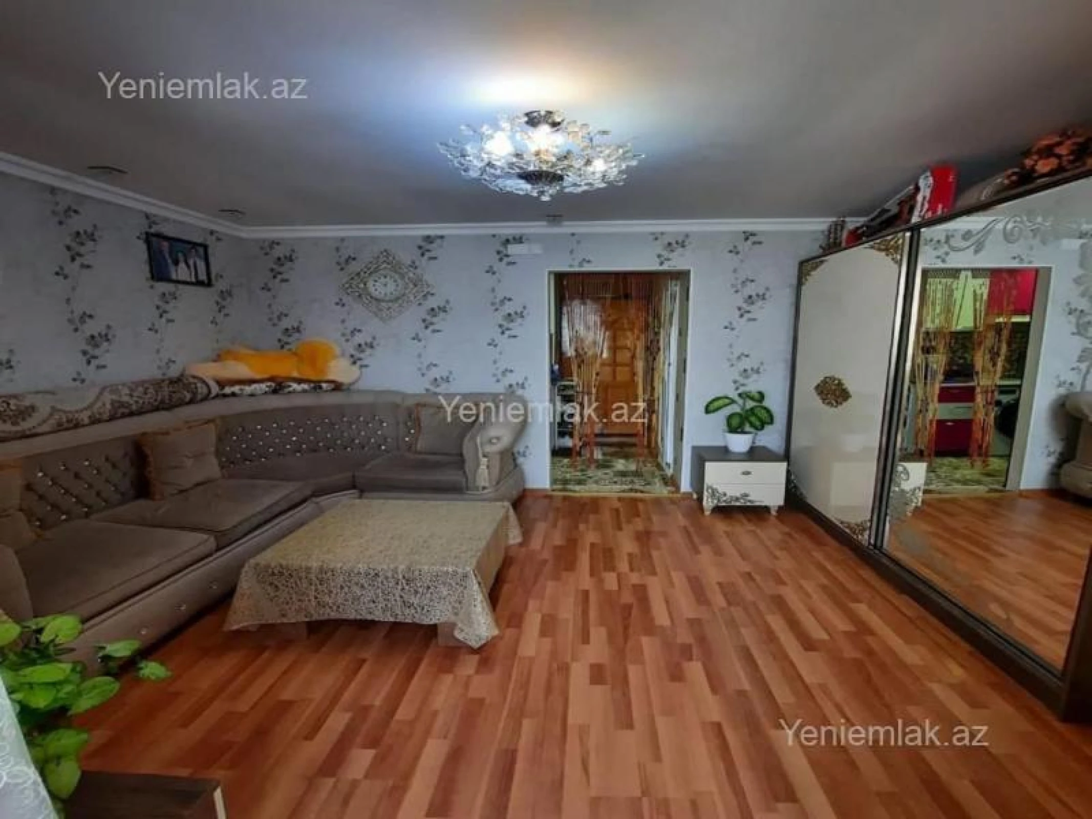 Satılır 1 otaqlı köhnə tikili 30 m²