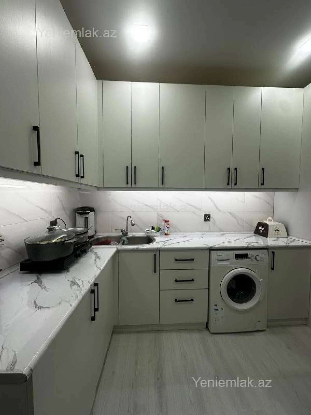 Satılır 2 otaqlı yeni tikili 73 m²