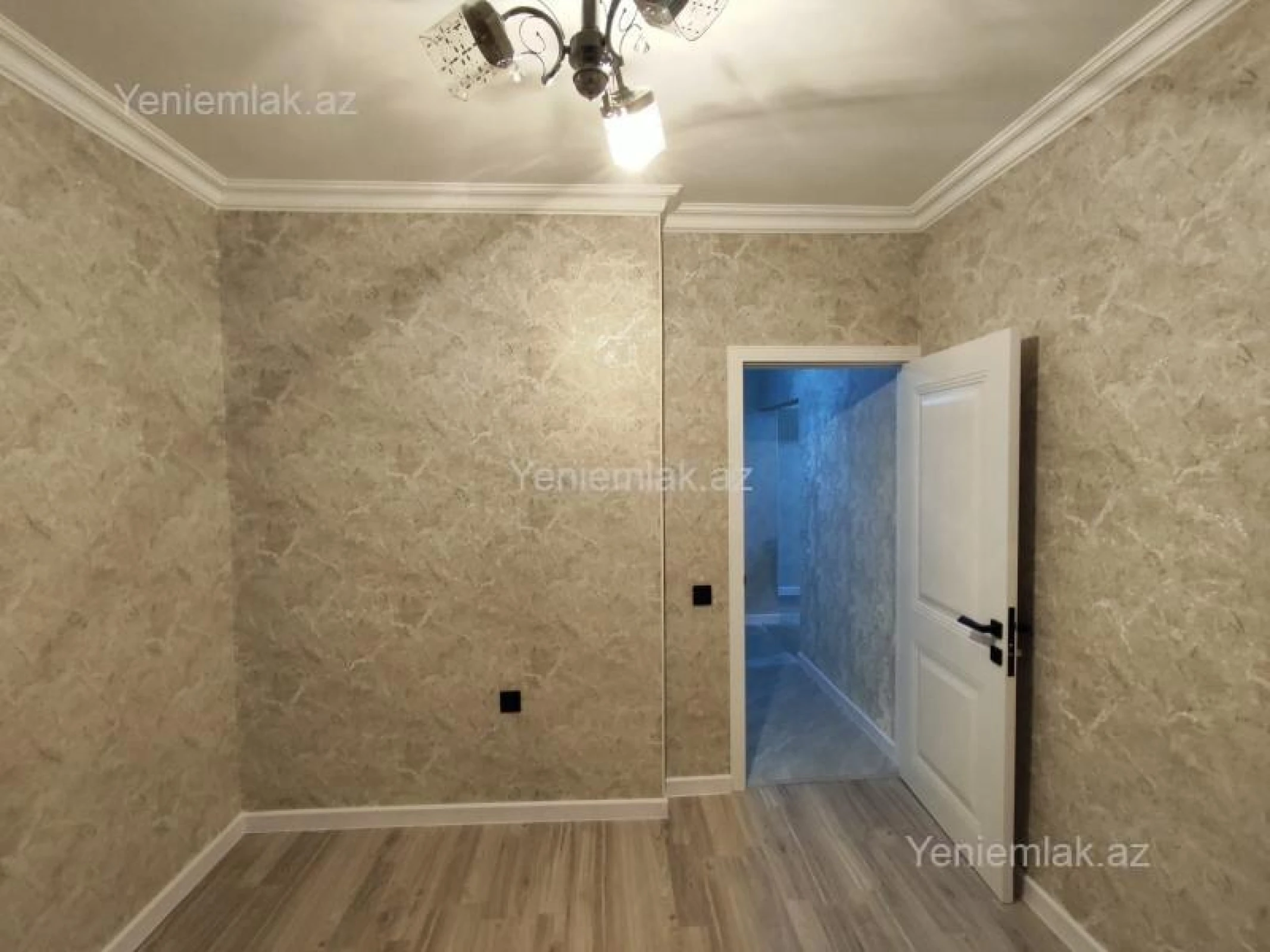 Satılır 3 otaqlı köhnə tikili 80 m²