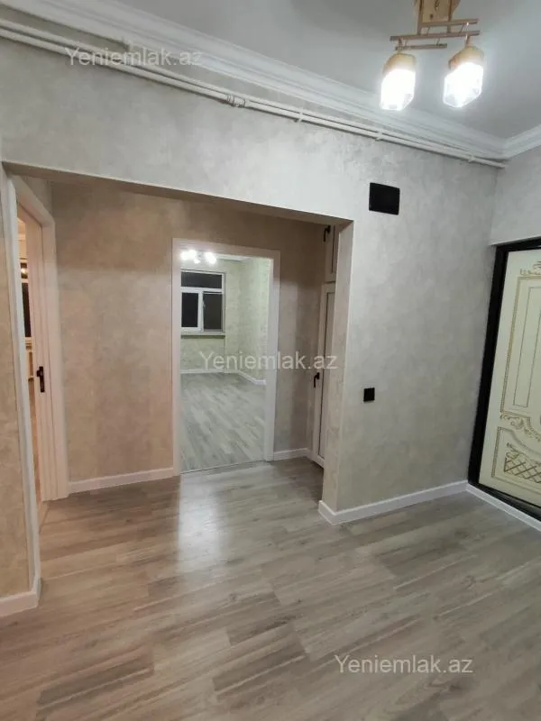 Satılır 3 otaqlı köhnə tikili 80 m²