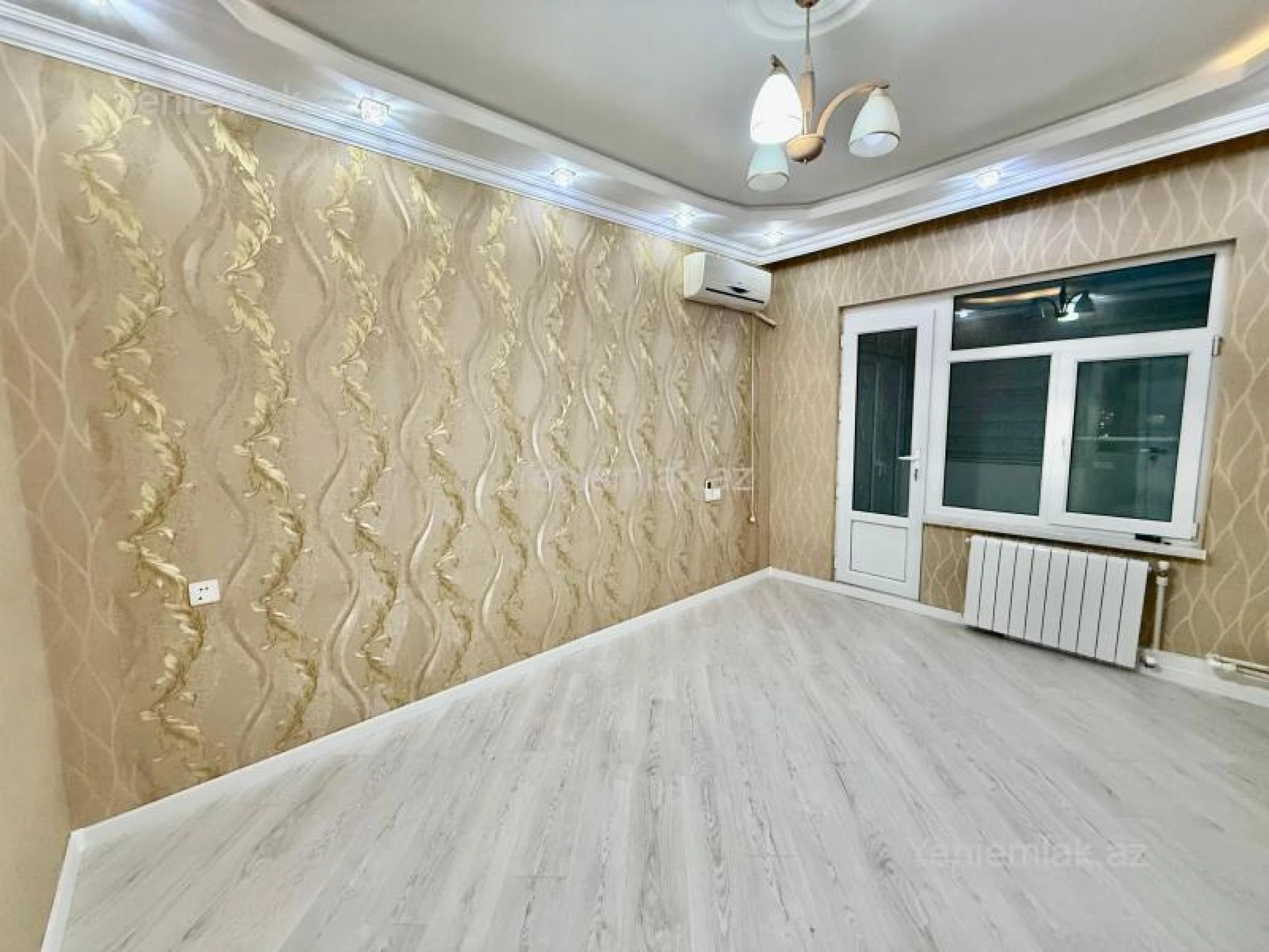 Satılır 5 otaqlı köhnə tikili 132 m²