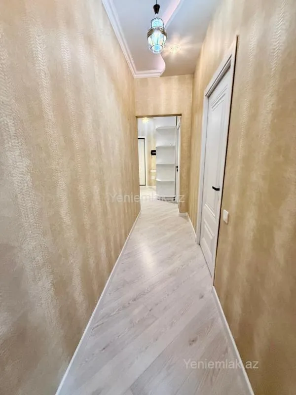 Satılır 5 otaqlı köhnə tikili 132 m²