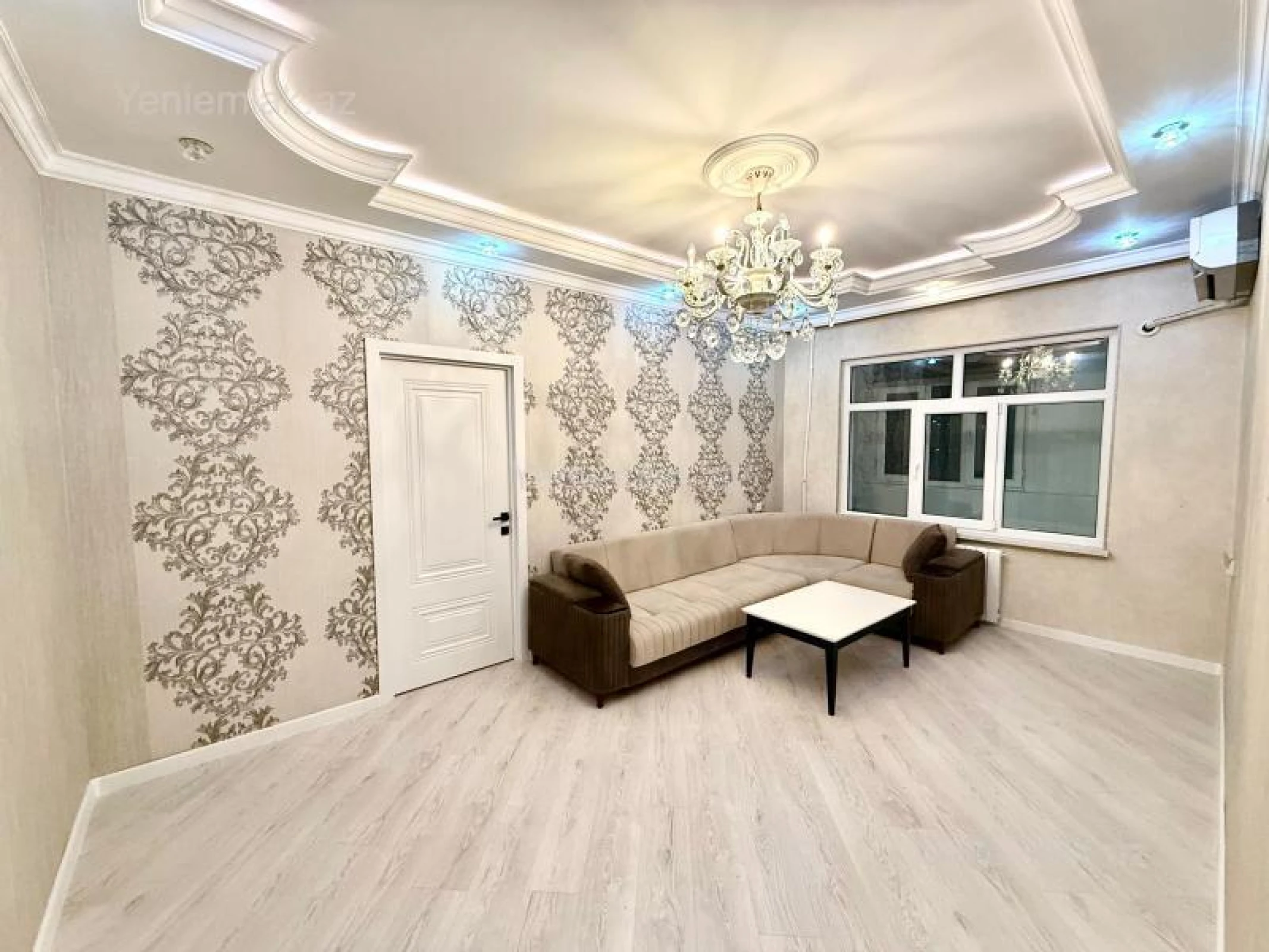 Satılır 5 otaqlı köhnə tikili 132 m²