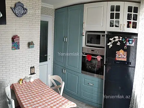 Satılır 4 otaqlı köhnə tikili 96 m²