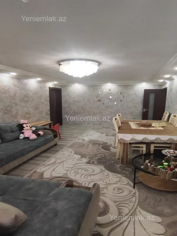 Satılır 4 otaqlı köhnə tikili 96 m²