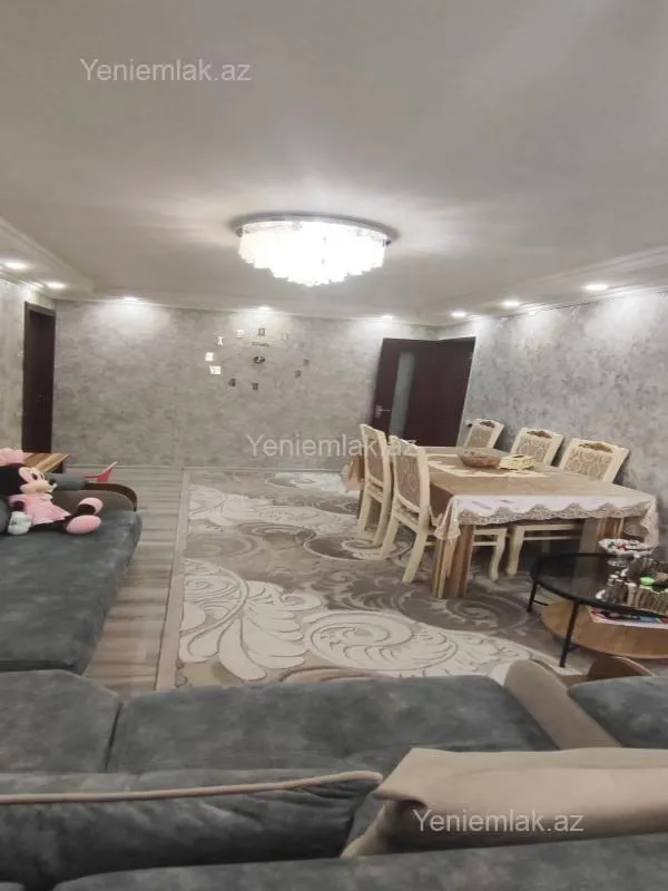 Satılır 4 otaqlı köhnə tikili 96 m²