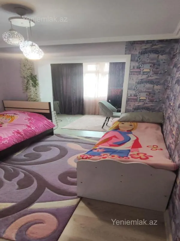 Satılır 4 otaqlı köhnə tikili 96 m²