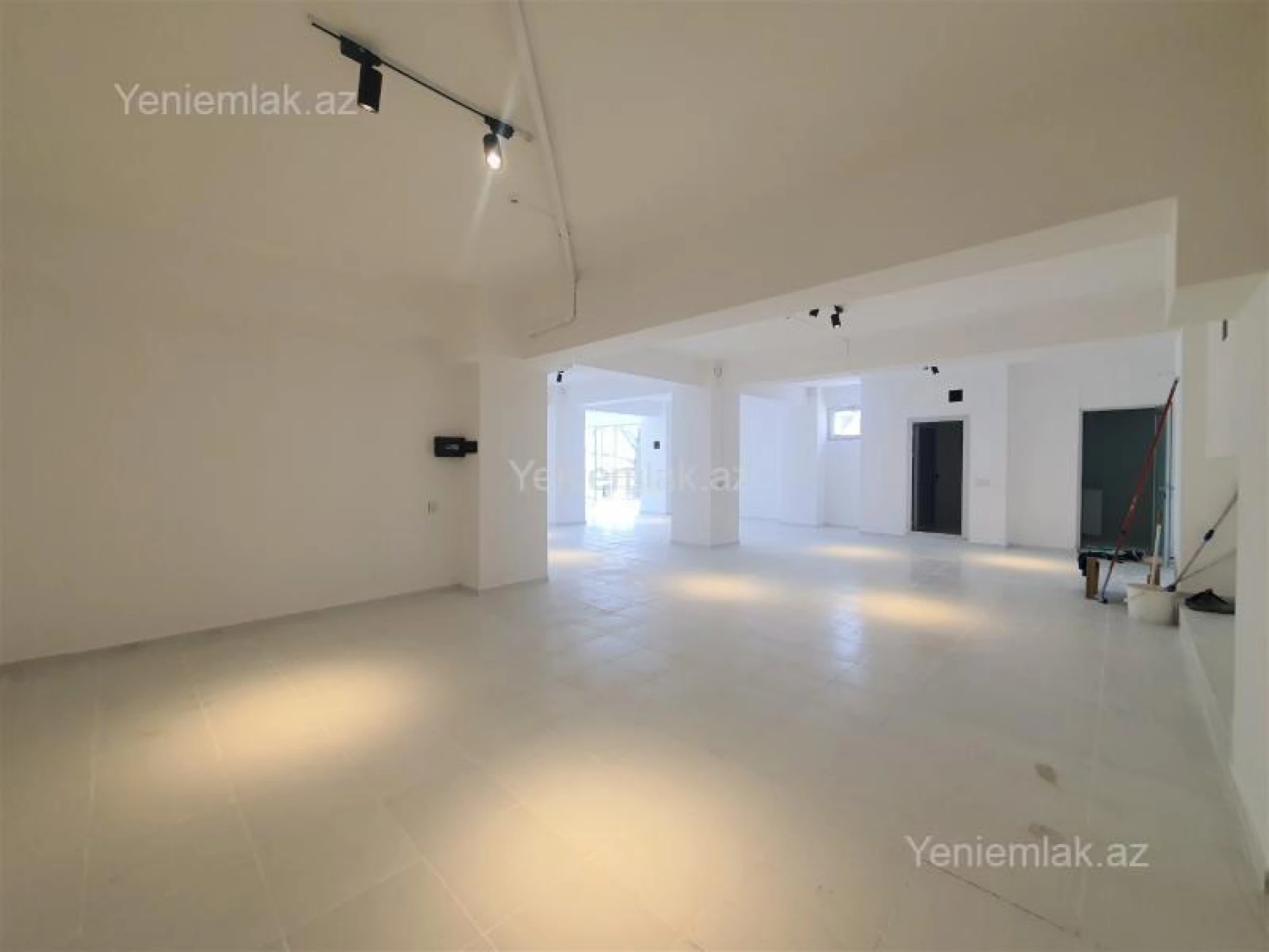 Satılır 3 otaqlı obyekt 346 m²