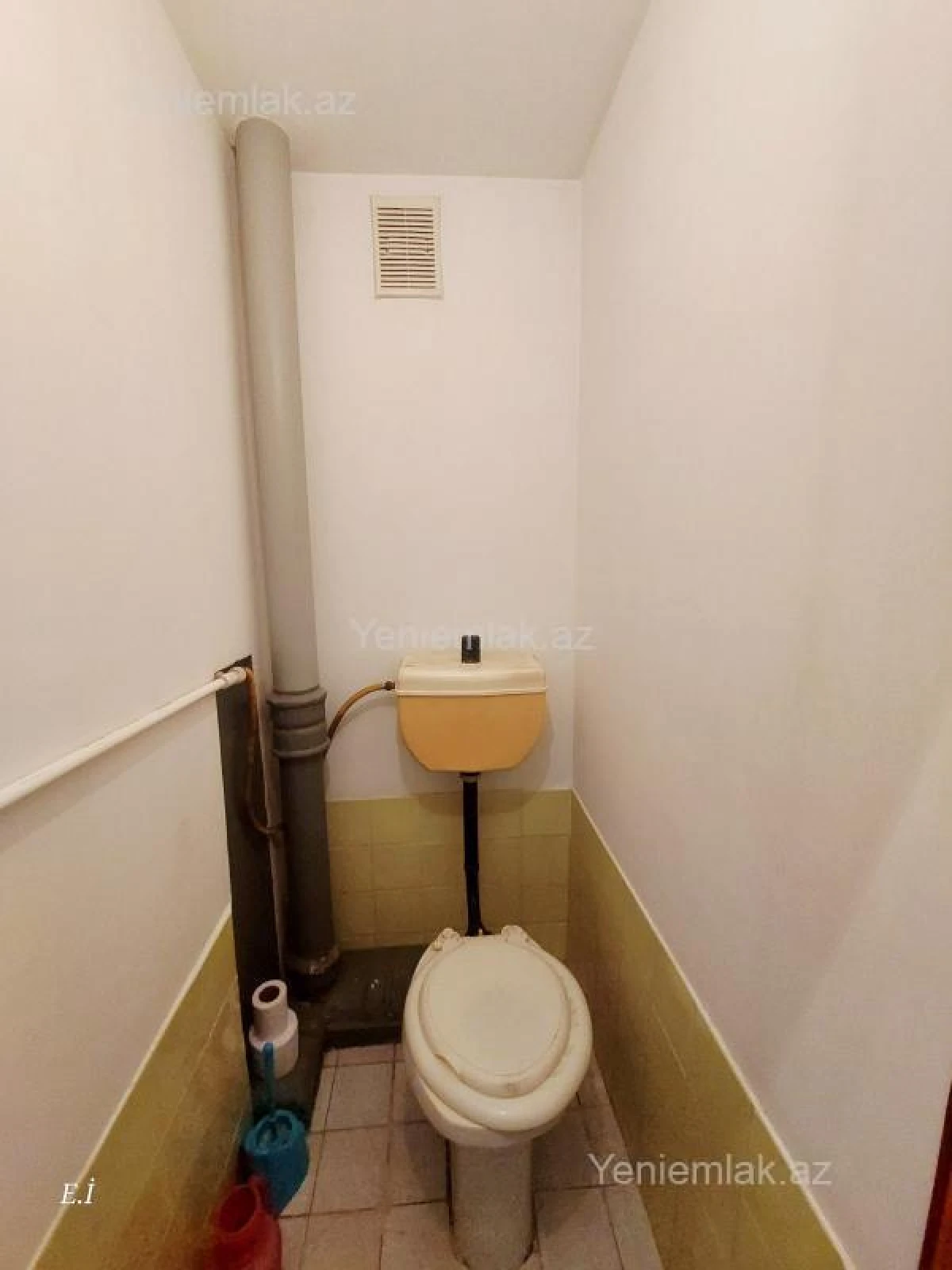 Satılır 3 otaqlı köhnə tikili 70 m²