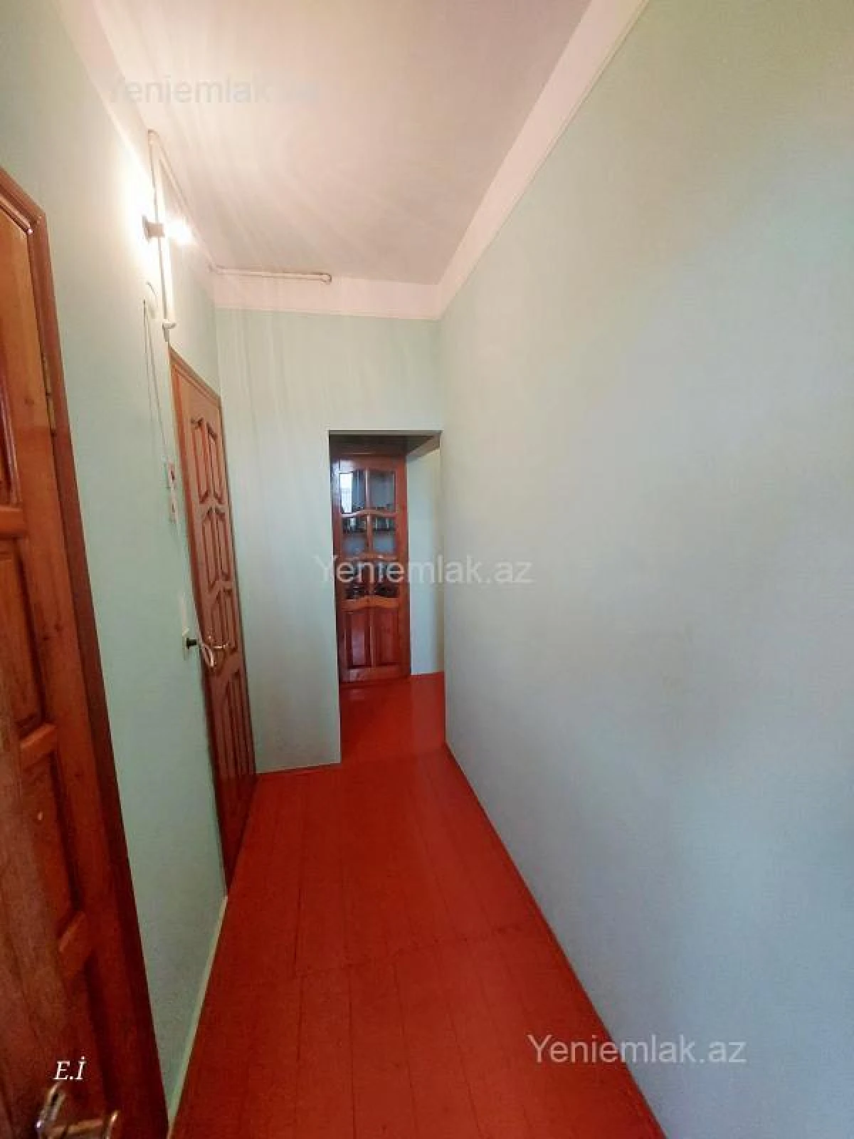 Satılır 3 otaqlı köhnə tikili 70 m²