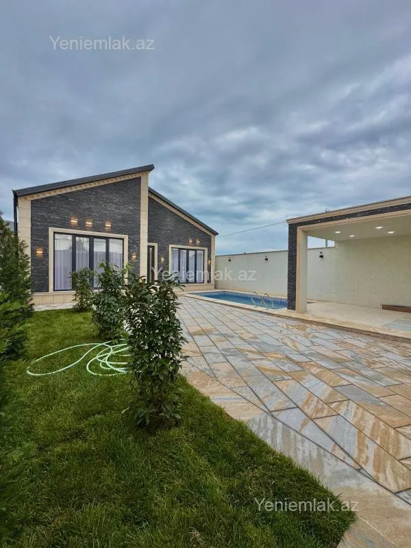 Satılır 4 otaqlı həyət evi 160 m²