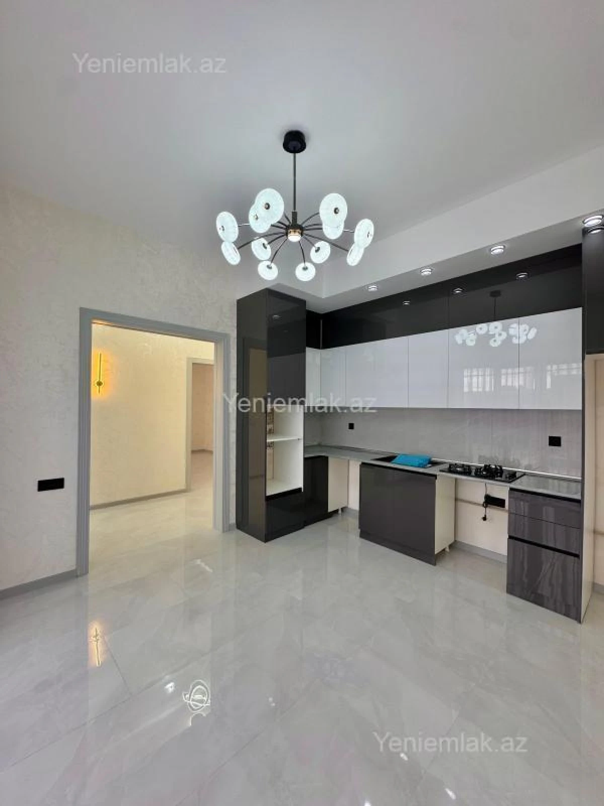 Satılır 4 otaqlı həyət evi 160 m²