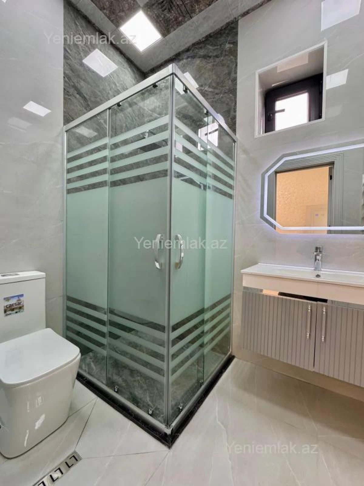 Satılır 4 otaqlı həyət evi 160 m²