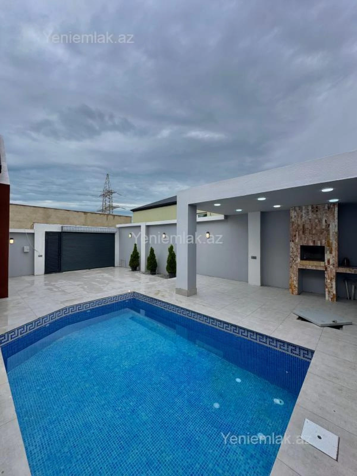 Satılır 4 otaqlı həyət evi 130 m²