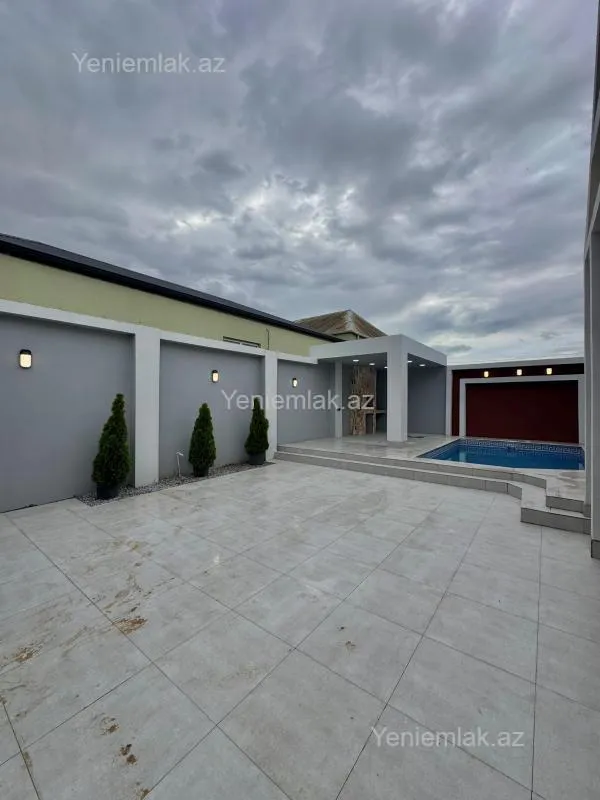 Satılır 4 otaqlı həyət evi 130 m²