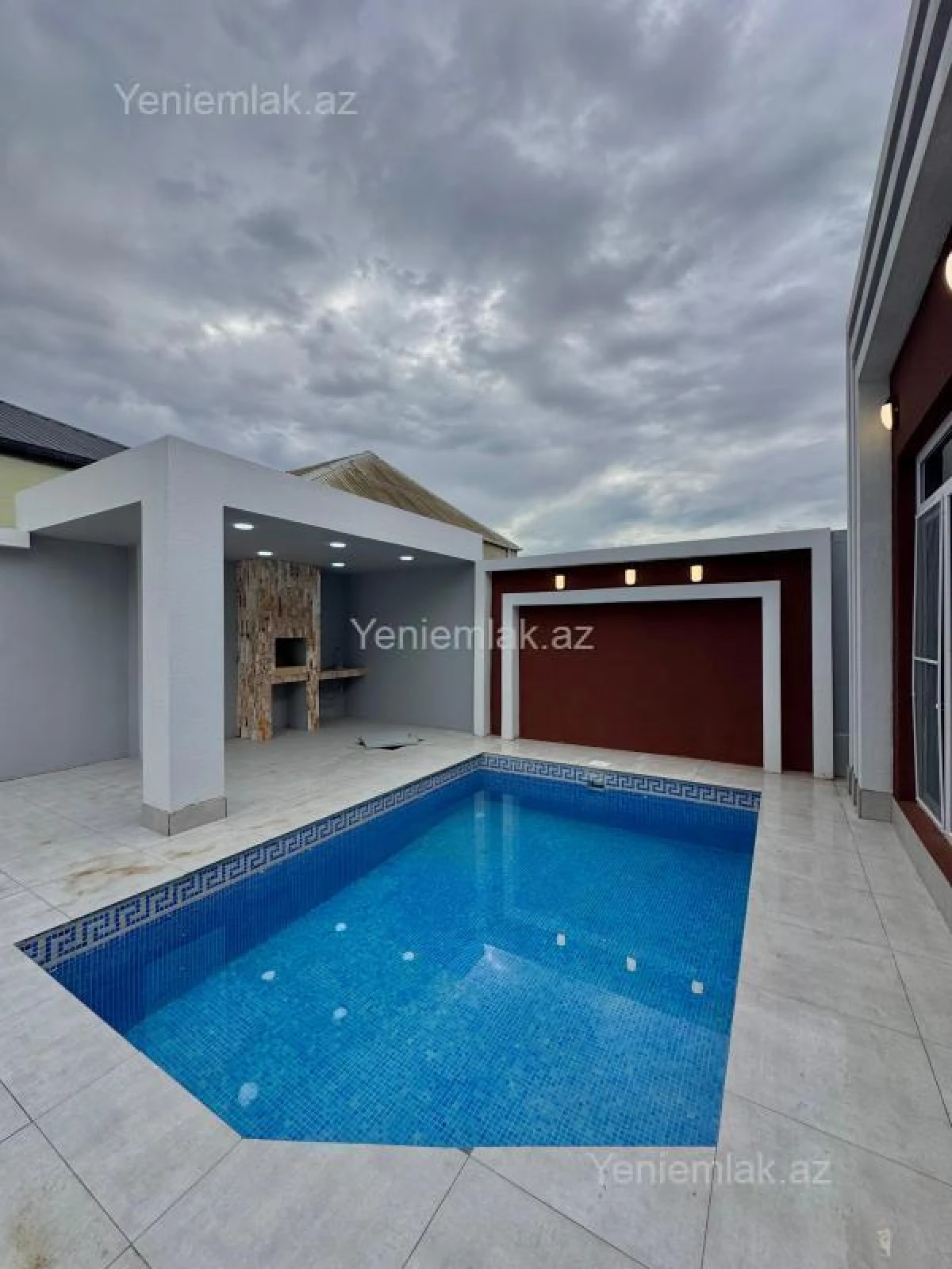 Satılır 4 otaqlı həyət evi 130 m²