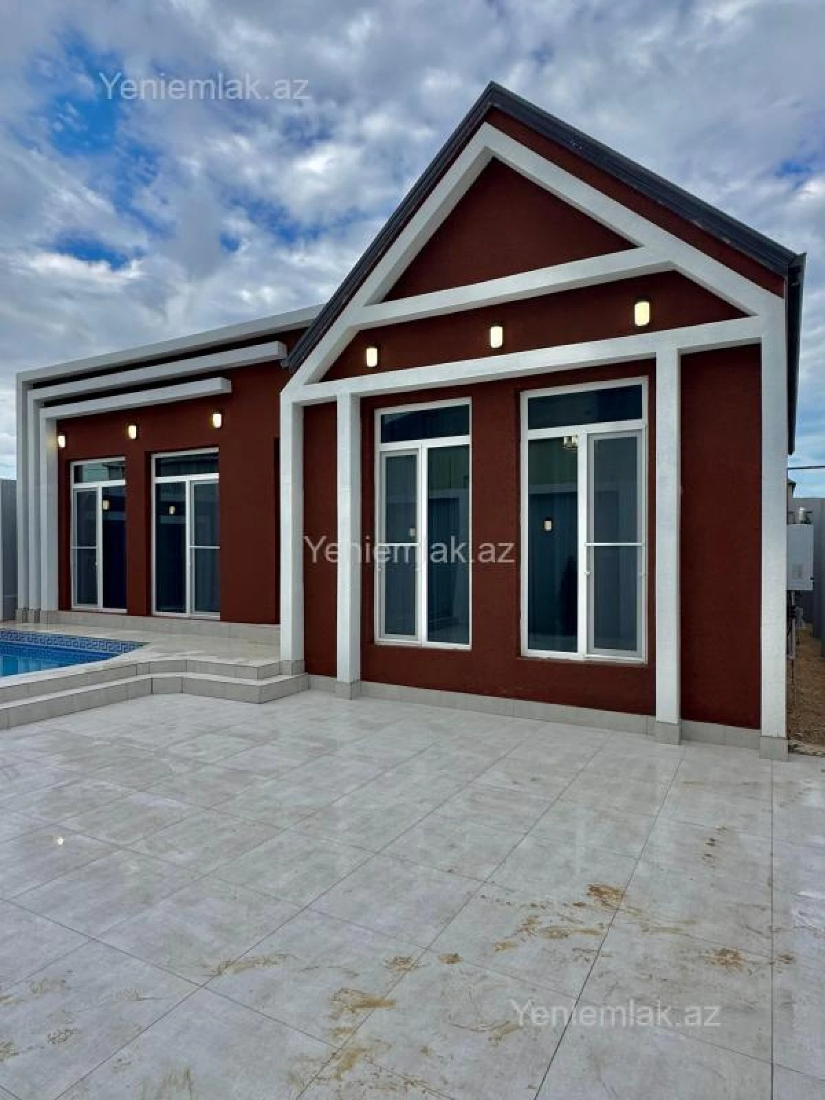 Satılır 4 otaqlı həyət evi 130 m²