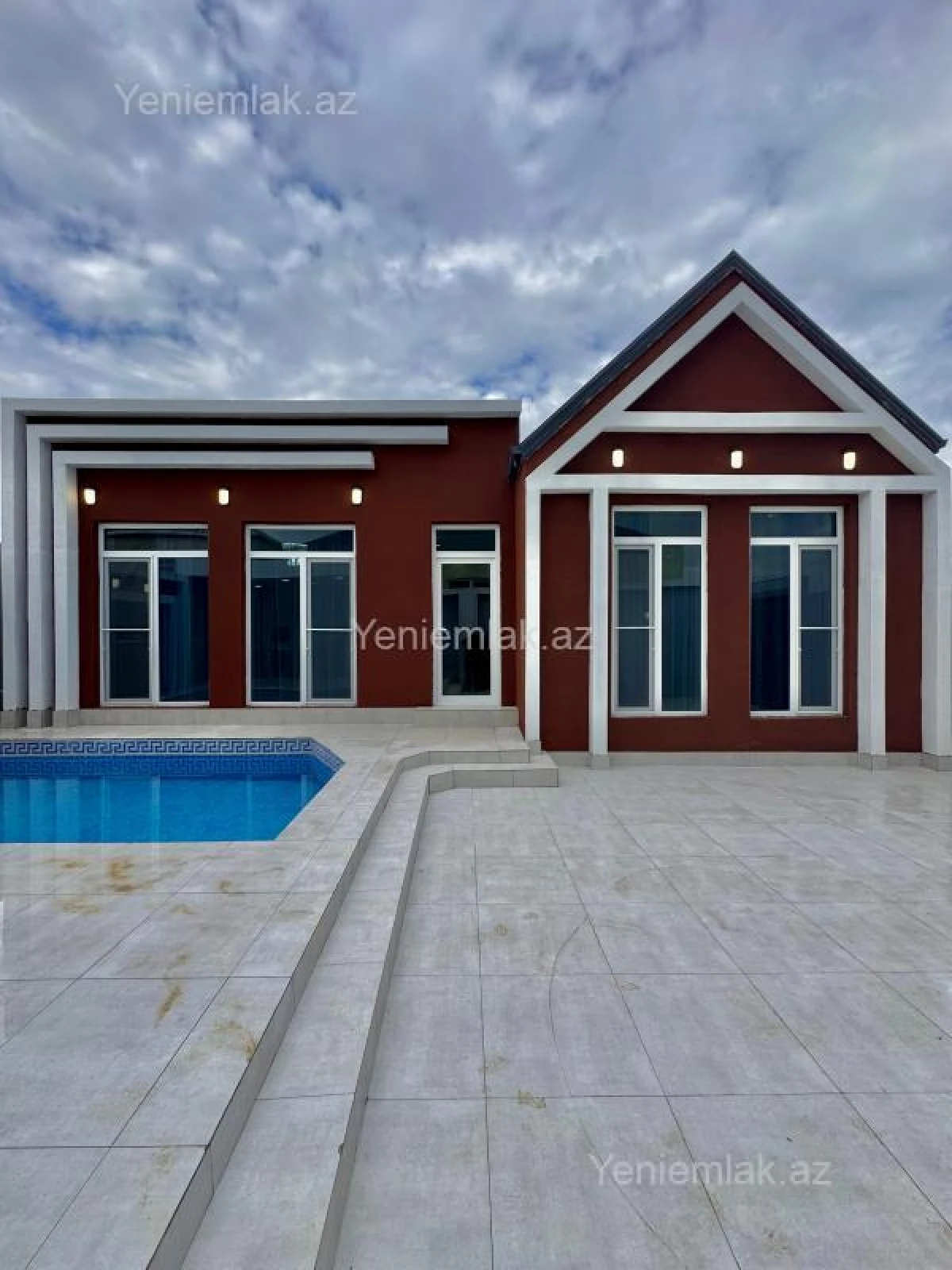 Satılır 4 otaqlı həyət evi 130 m²