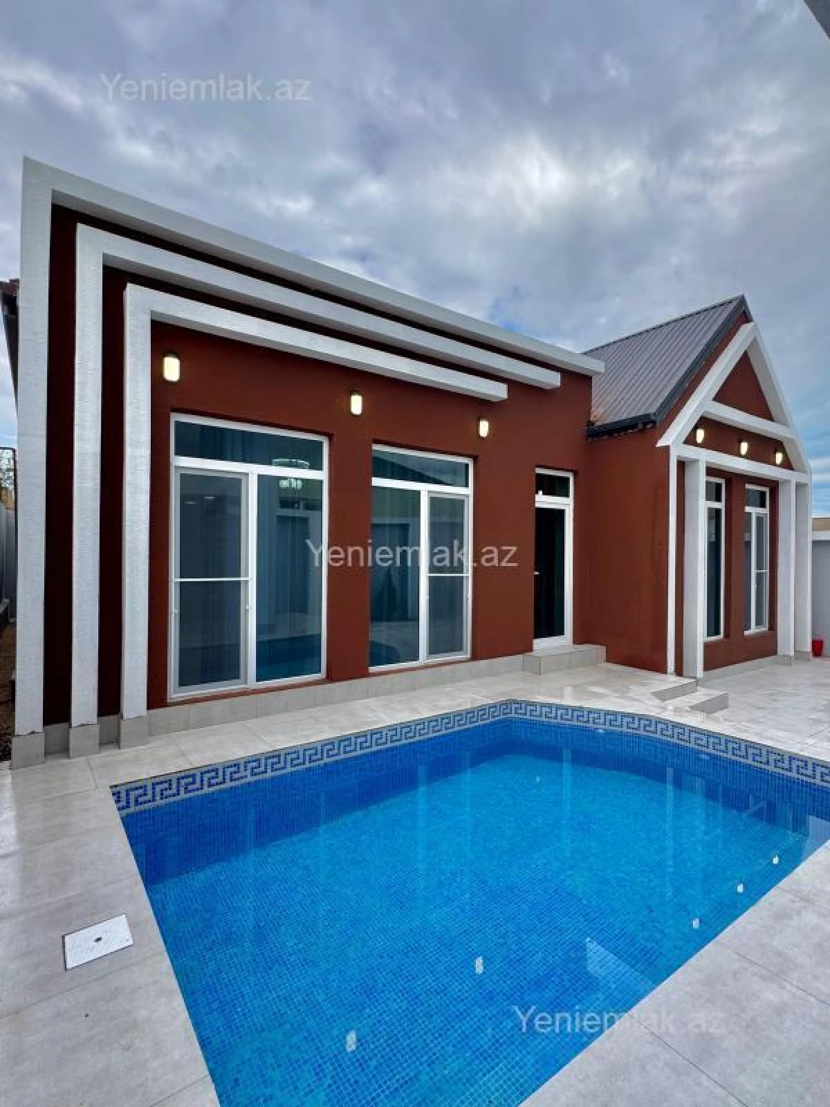 Satılır 4 otaqlı həyət evi 130 m²