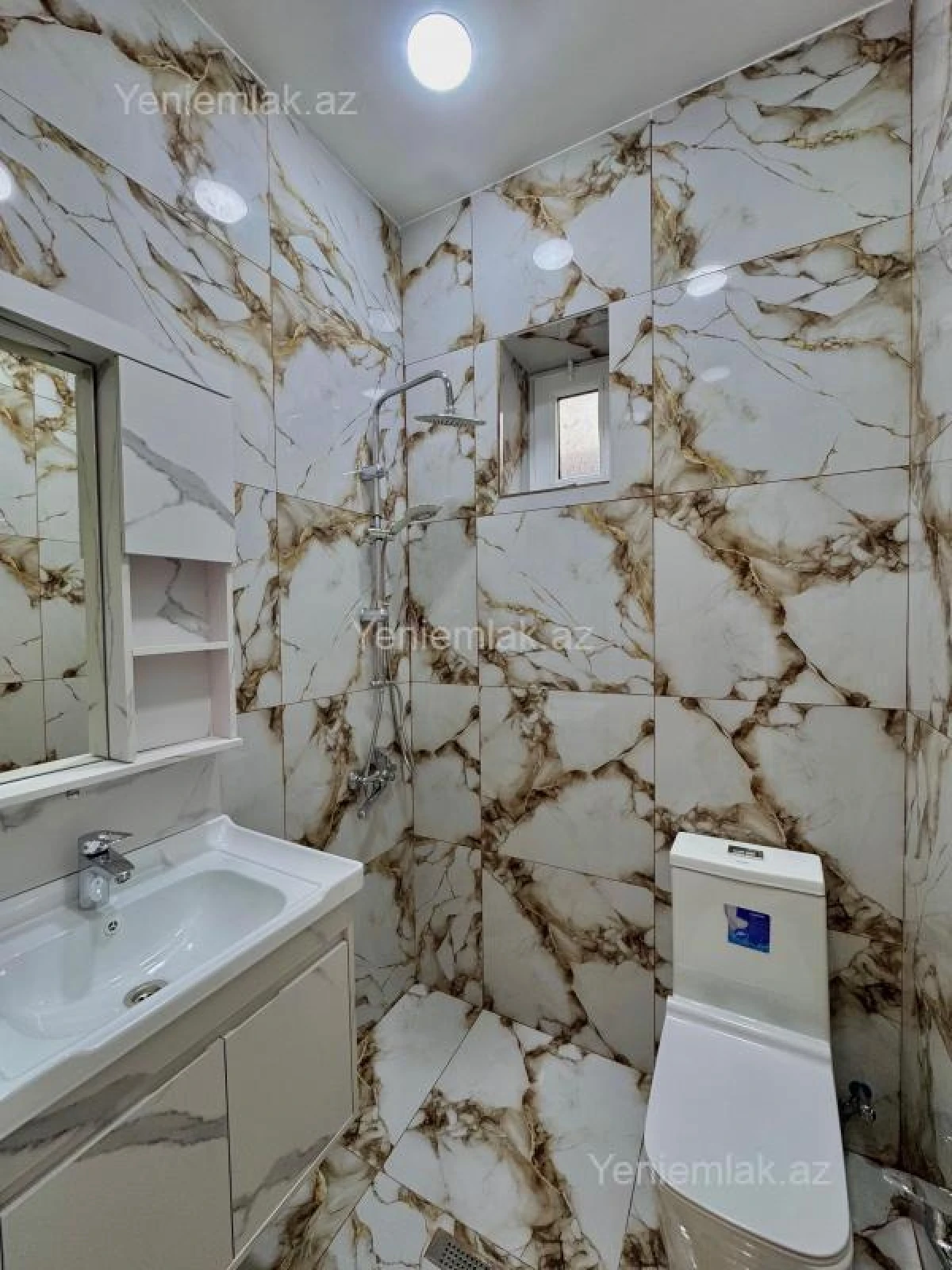 Satılır 4 otaqlı həyət evi 130 m²