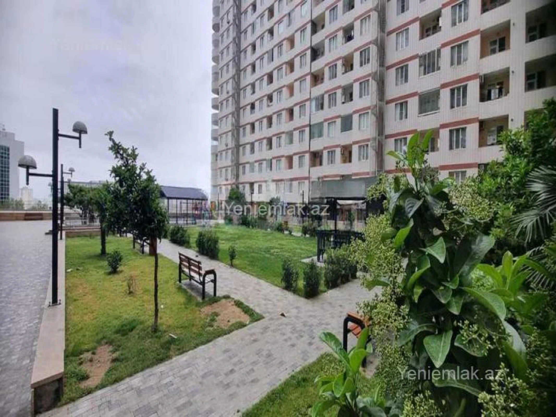 Satılır 3 otaqlı yeni tikili 136 m²