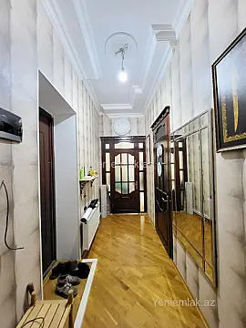 Satılır 2 otaqlı köhnə tikili 62 m²
