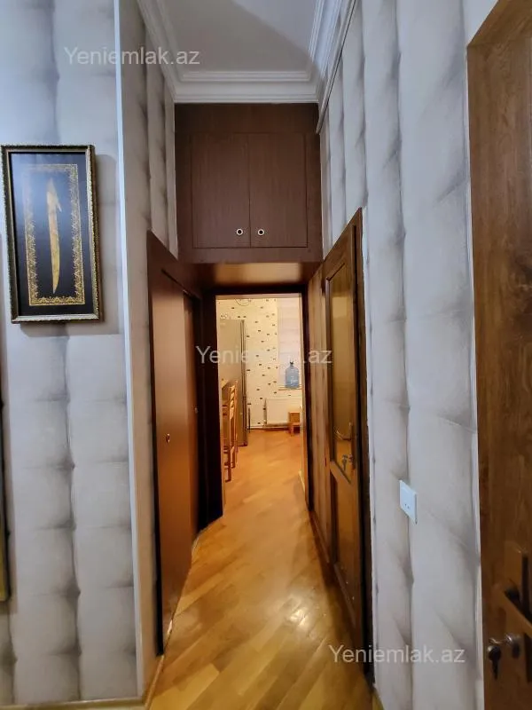 Satılır 2 otaqlı köhnə tikili 62 m²