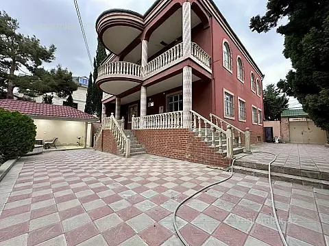 Satılır 5 otaqlı həyət evi 400 m²