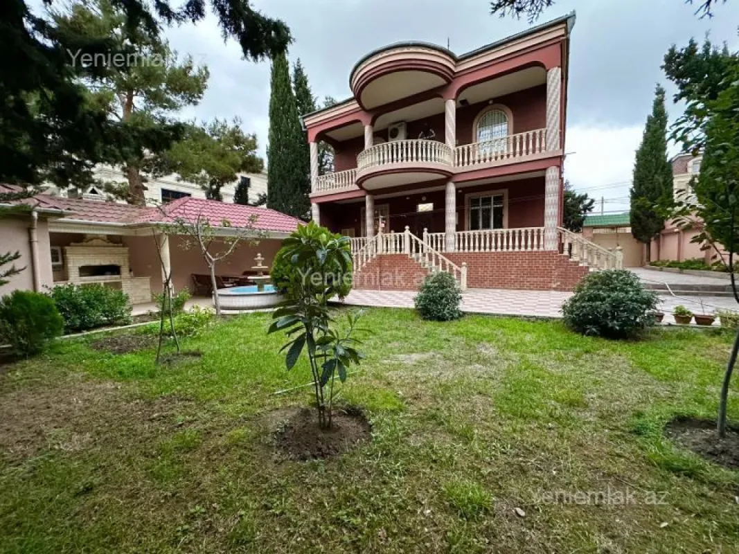 Satılır 5 otaqlı həyət evi 400 m²