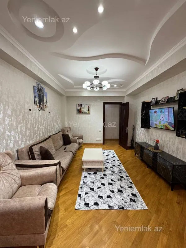 Satılır 3 otaqlı yeni tikili 75 m²