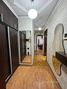 Satılır 3 otaqlı yeni tikili 75 m²