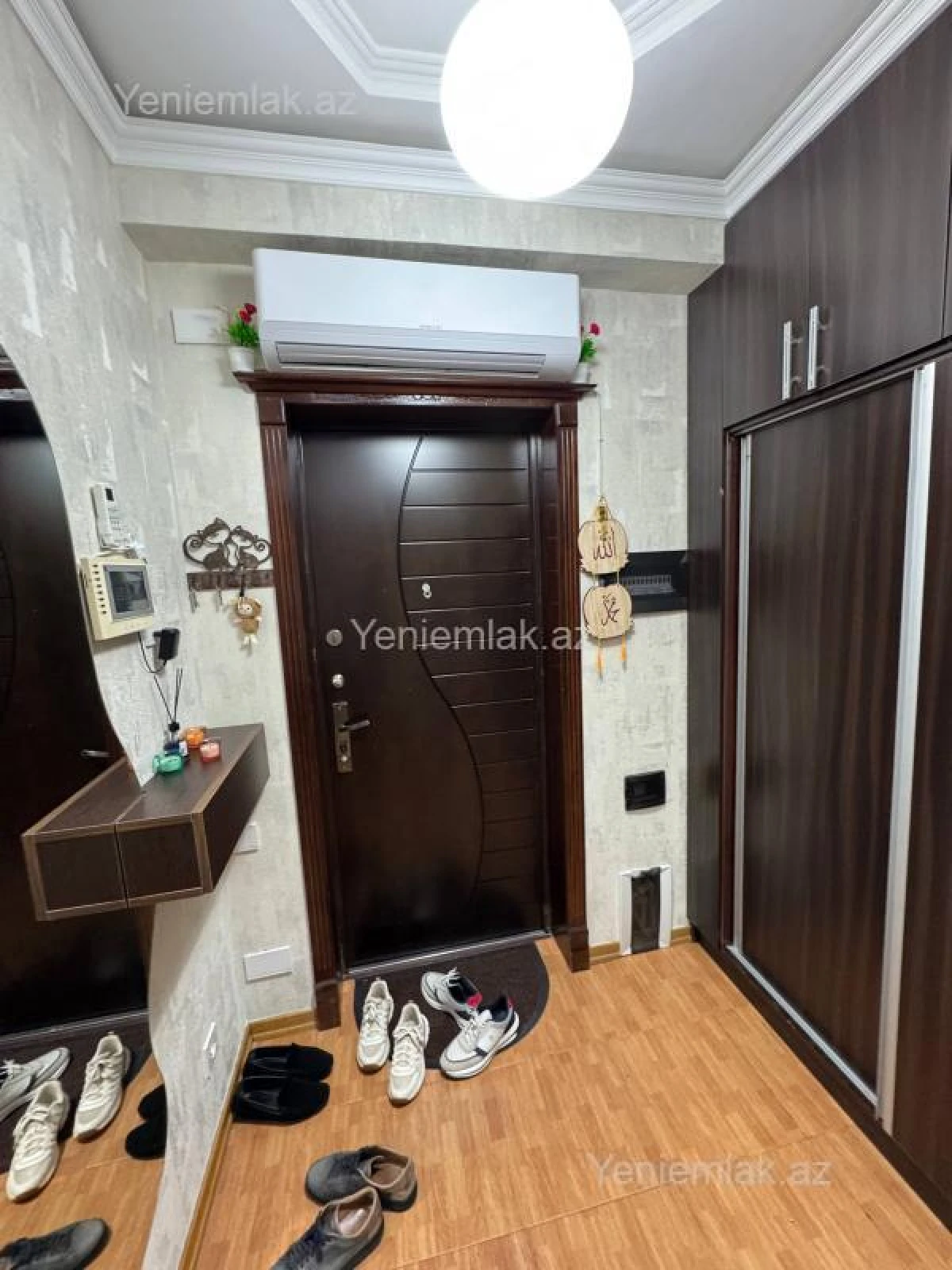 Satılır 3 otaqlı yeni tikili 75 m²