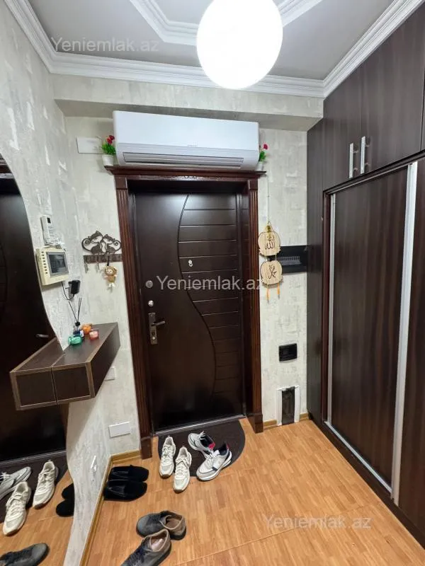 Satılır 3 otaqlı yeni tikili 75 m²