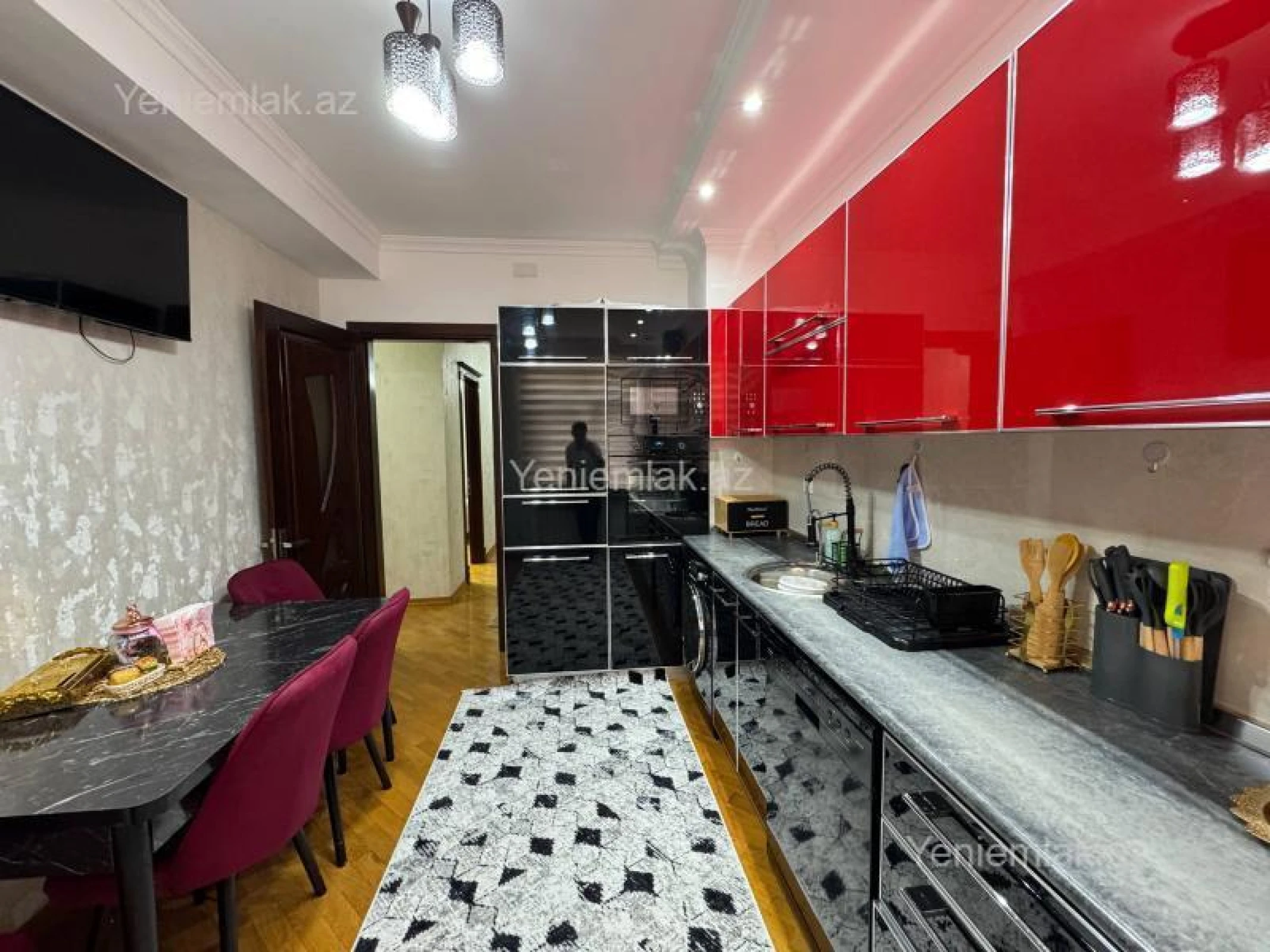 Satılır 3 otaqlı yeni tikili 75 m²