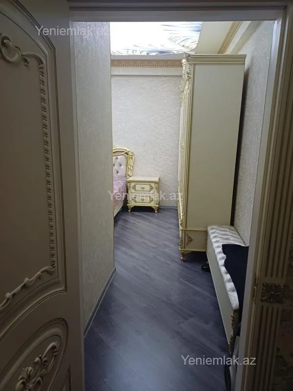 Satılır 4 otaqlı yeni tikili 120 m²