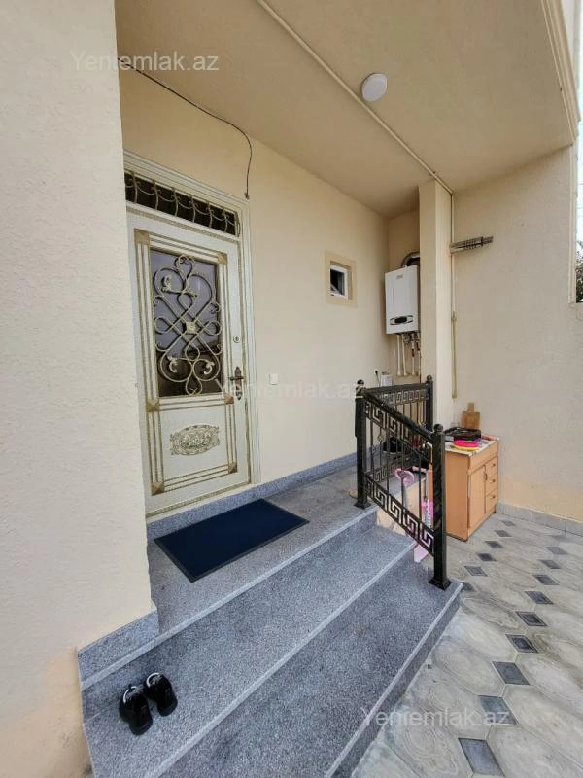 Satılır 5 otaqlı həyət evi 130 m²